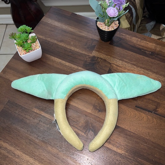 Disney Parks Star Wars: The Mandalorian The Child Minnie Ear Headband - Picture 2 of 6